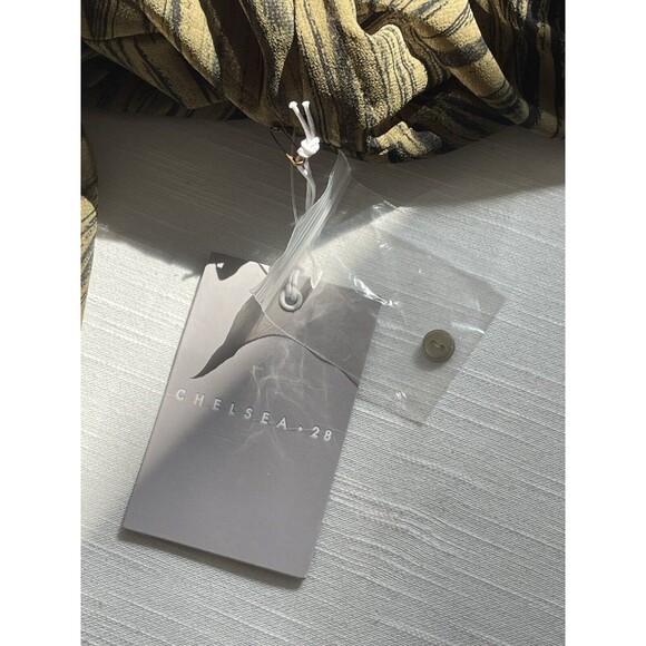 Chelsea28 Split Long Sleeve Tiered Dress In Olive Black Geode Stripe Sz M New - Picture 10 of 11